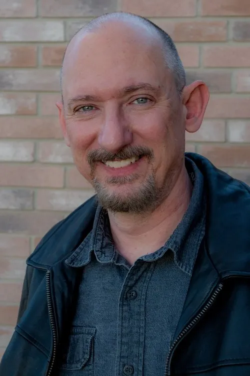 Jake Jecmenek ha trabajado con Brett William Mauser en 1 ocasiones