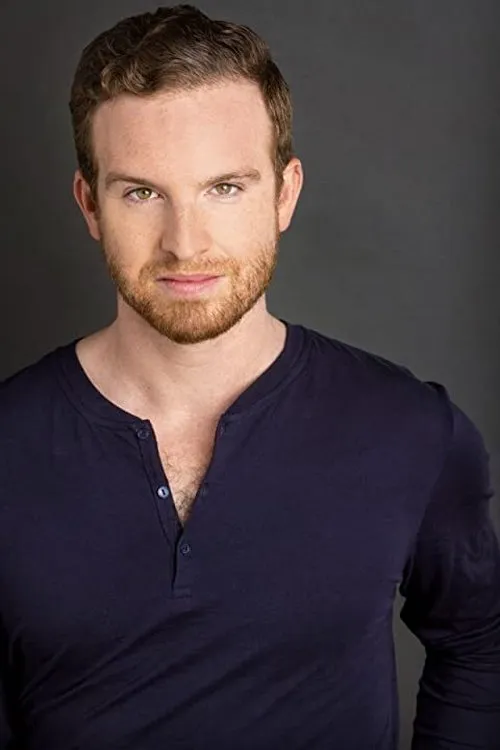 Brian Bogart interpretando a 