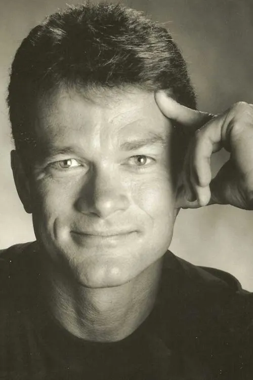 Brian Bradley interpretando a Seacomb