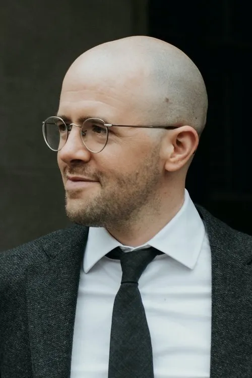 George Zarkadakis ha trabajado con Brian Christian en 1 ocasiones