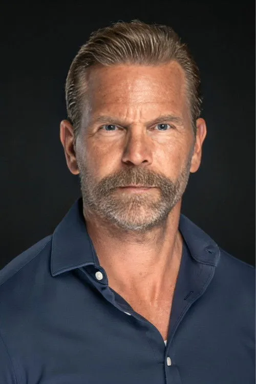 Cory Oliver ha trabajado con Brian Scott Gilmore en 1 ocasiones