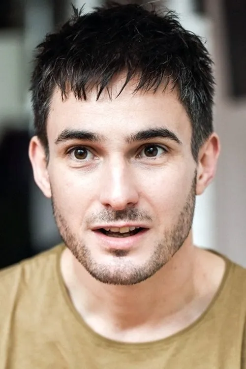 Brice Hillairet interpretando a 