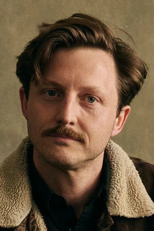 Dustin Hahn ha trabajado con Bridge Stuart en 4 ocasiones