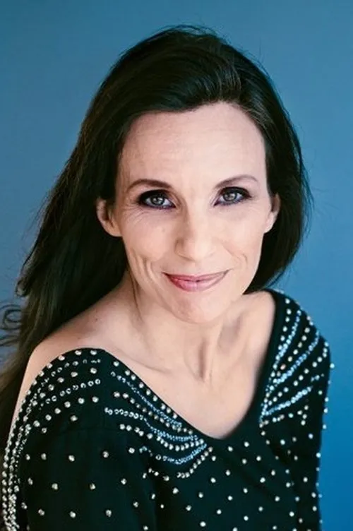 Sharona Applebaum ha trabajado con Brigitte Hool en 1 ocasiones