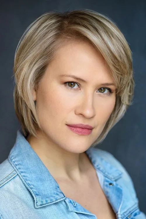 Brittany LeBorgne interpretando a Karahkwenhawi