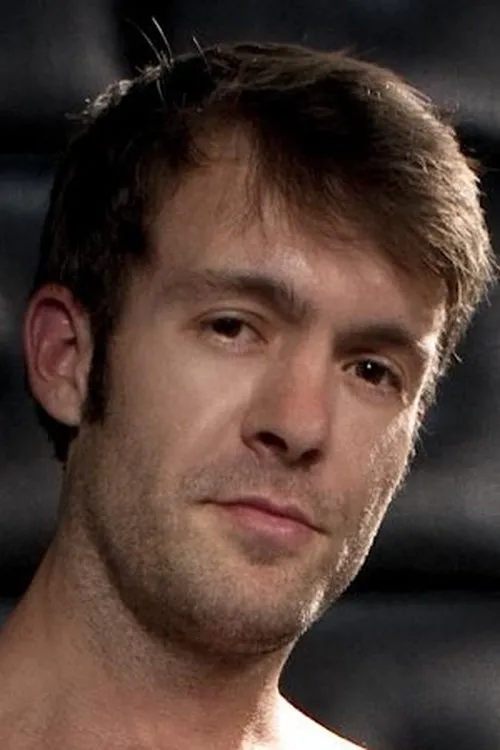 Brock Keller interpretando a (archive footage)