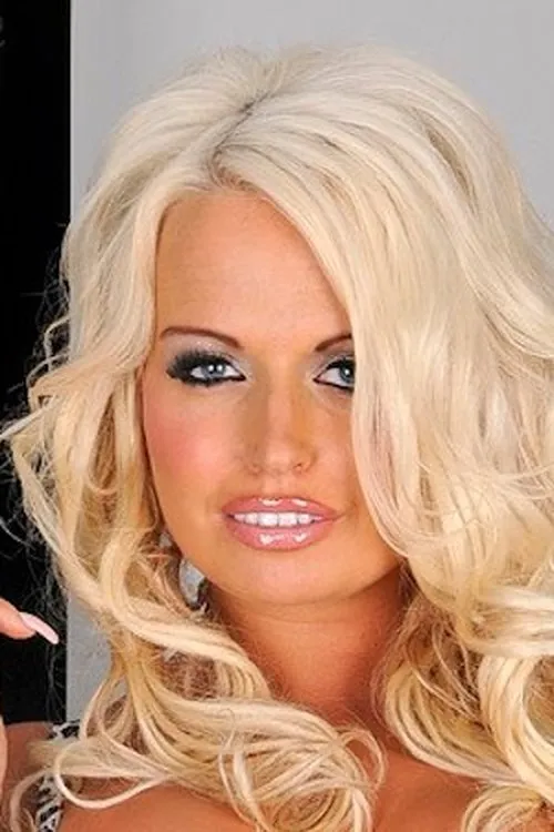 Brooke Lee interpretando a 