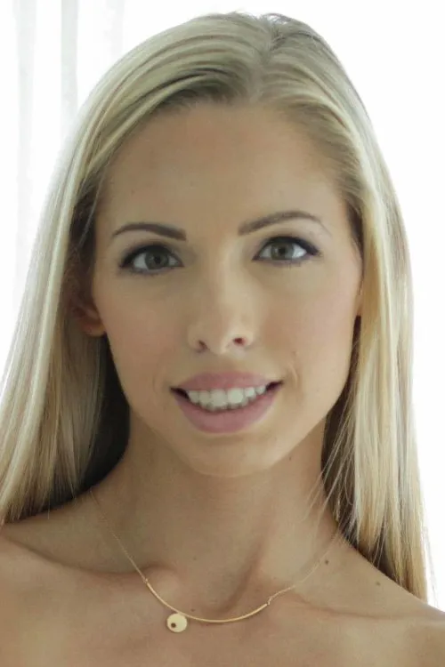 Brooke Logan interpretando a 