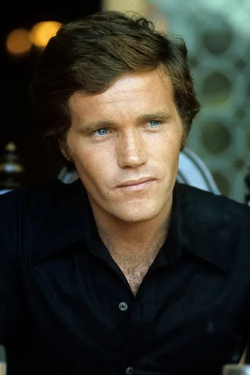 Bruce Fairbairn interpretando a Jack Calhoun