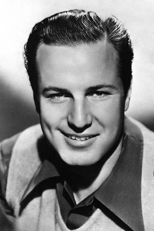 Bruce Kellogg interpretando a Talbot Bartlett