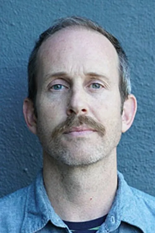 Bruce Straley interpretando a Self