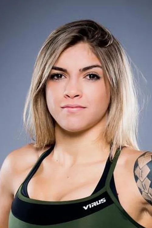 Chris Honeycutt ha trabajado con Bruna Ellen en 2 ocasiones