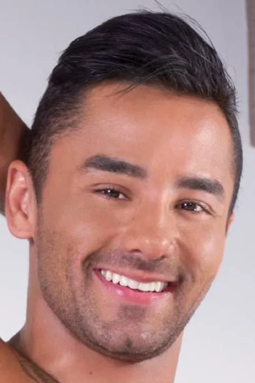 Bruno Bernal interpretando a 