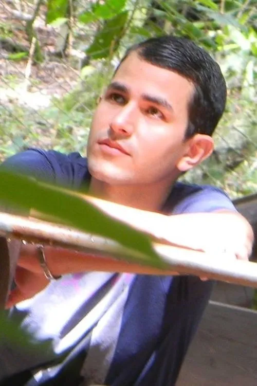 Bruno Diego interpretando a Rabito