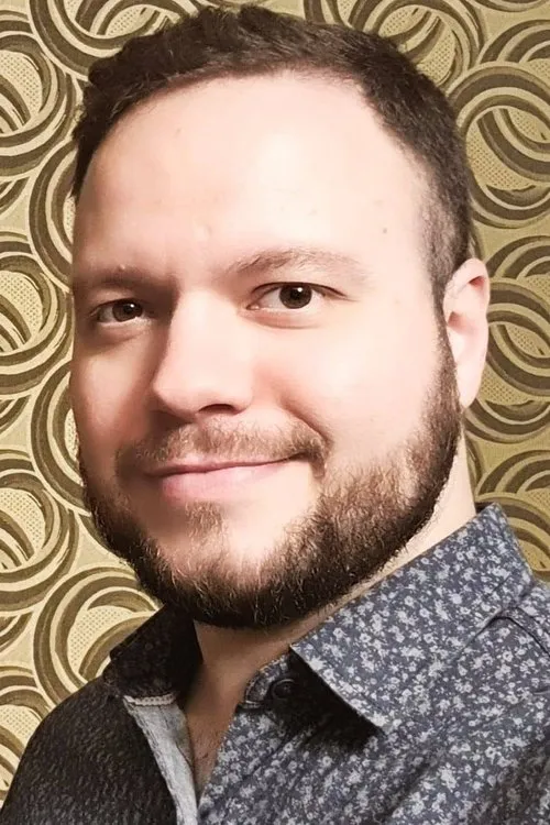 Bruno Meneghello interpretando a Marido jovem