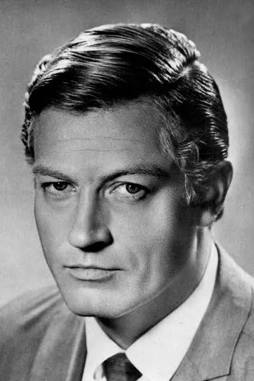 Bruno O'Ya interpretando a Kasjo