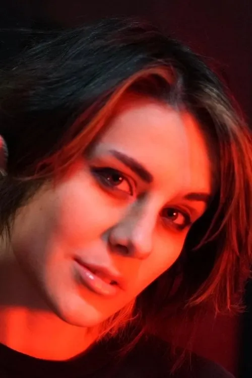 Bryce Altenbernd interpretando a Box #1