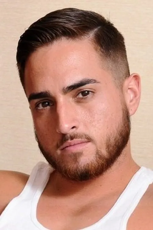 Bryce Star interpretando a 