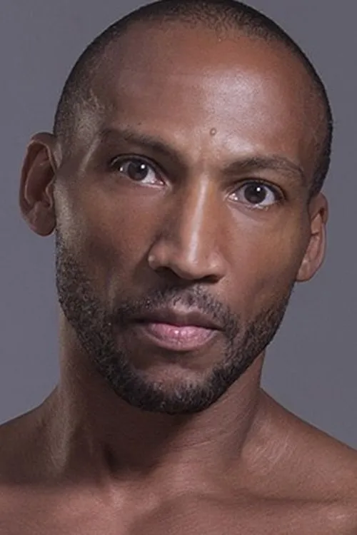 Drake Hanson ha trabajado con Buster Sly en 1 ocasiones