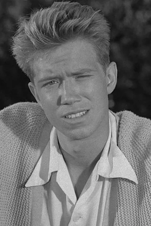 Irene James ha trabajado con Buzz Martin en 1 ocasiones