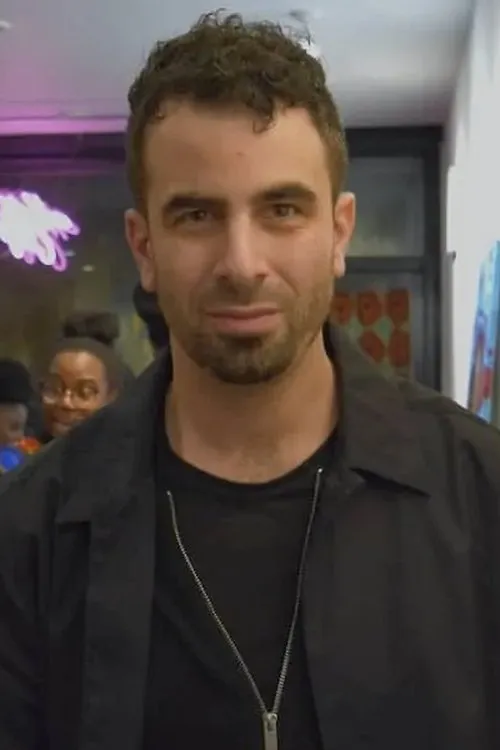 Tom Bacon ha trabajado con Byron Konizi en 1 ocasiones