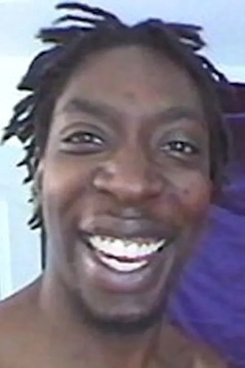 Byron Long interpretando a 