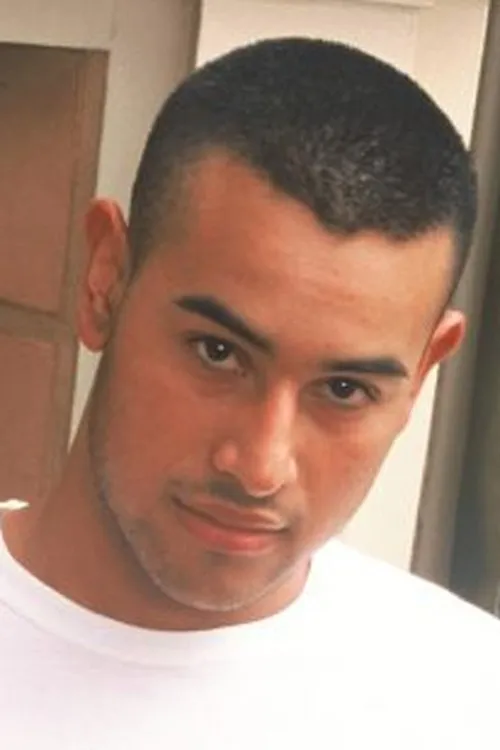 Rodrigo ha trabajado con Caesar Cruz en 1 ocasiones