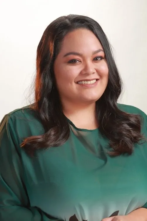 Cai Cortez interpretando a Tabako