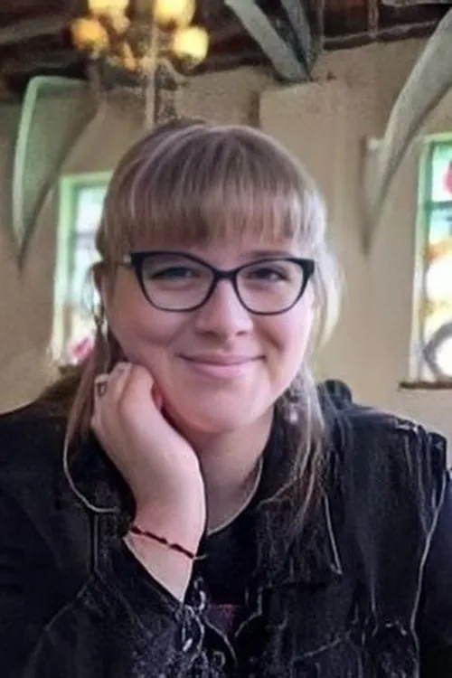 Tyrone Hicks ha trabajado con Caitlin Adamcik en 1 ocasiones