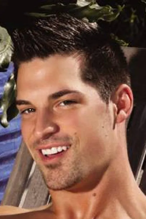 Cal Skye interpretando a 