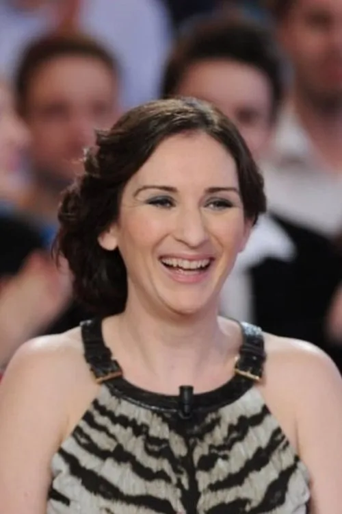 Calista Sinclair interpretando a Self