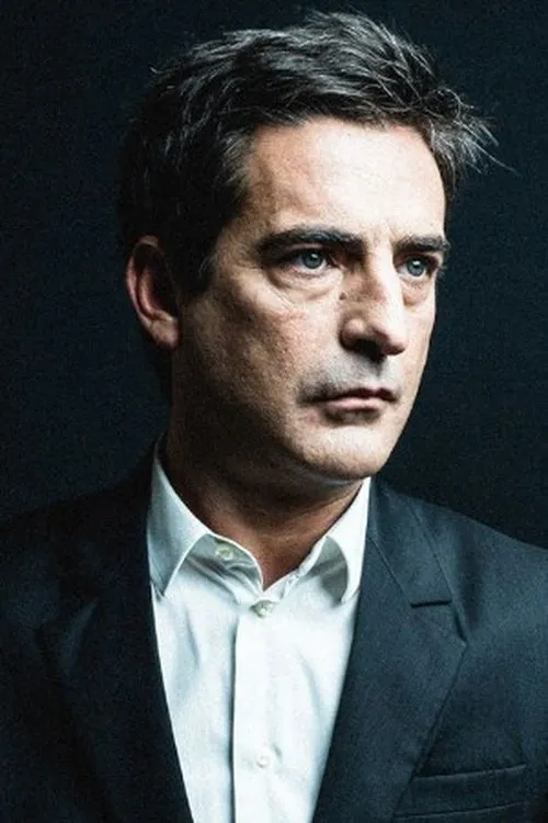 Camané interpretando a Self