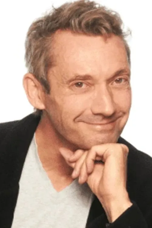 Cameron Clarke en su biografía y filmografía