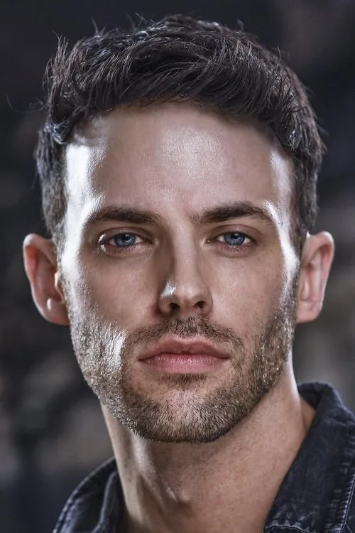 Cameron Love en su biografía y filmografía