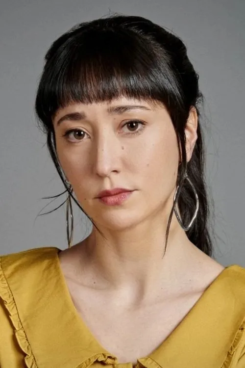 Camila Peralta interpretando a Eloisa