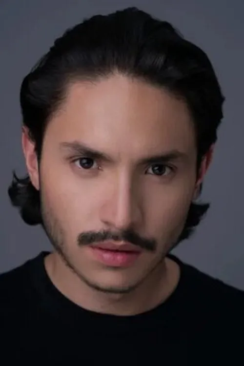 Camilo Amores — personaje: Peluche