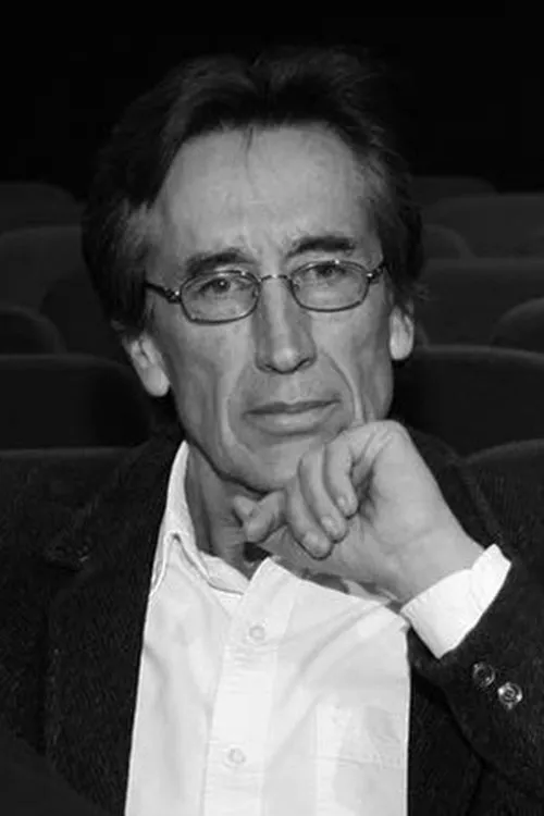 Camilo Luzuriaga interpretando a Capitán Bolivar Rojas