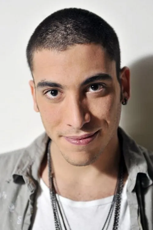 Resit Barker Enhos ha trabajado con Can Bonomo en 1 ocasiones