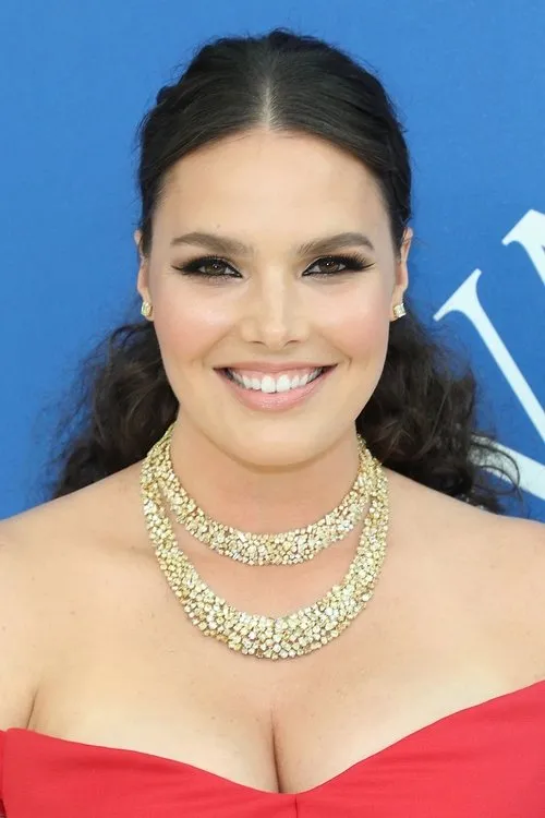 Suzanne Pringle ha trabajado con Candice Huffine en 1 ocasiones