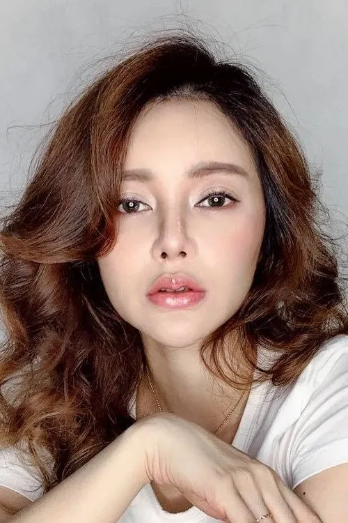 Candy Ice interpretando a TX-59