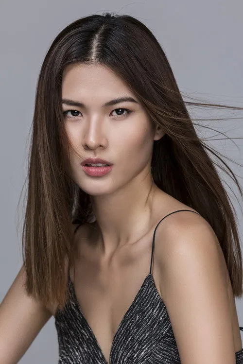 Cao Thiên Trang interpretando a Nhi