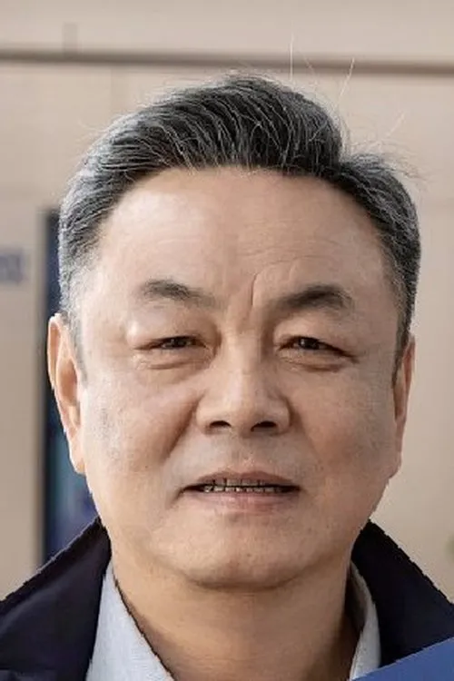Cao Yi en su biografía y filmografía