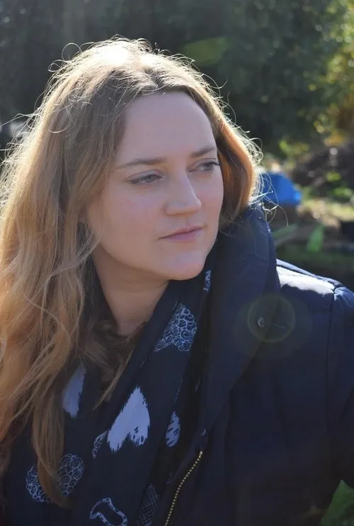 Burt Culver ha trabajado con Cara Bamford en 1 ocasiones