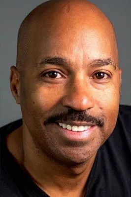 Serag Mohammed ha trabajado con Cardwell Lynch en 1 ocasiones