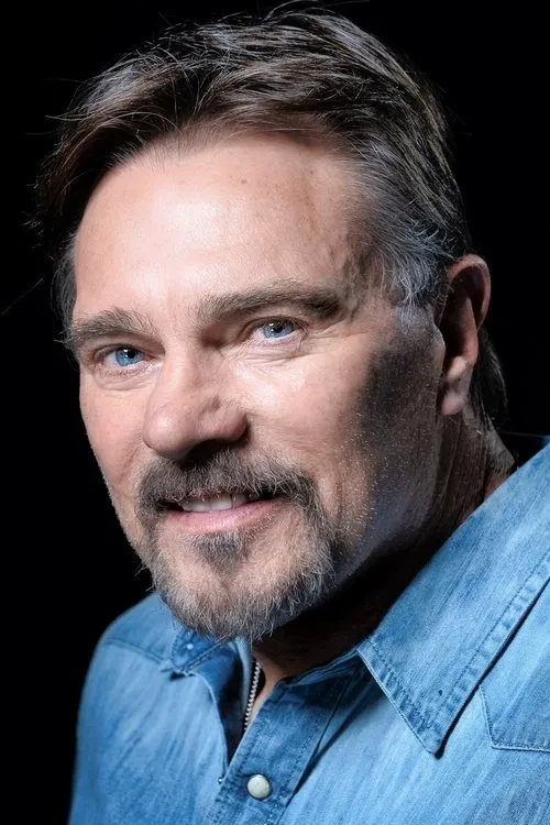 Elizabeth Kent ha trabajado con Carl Bailey en 1 ocasiones