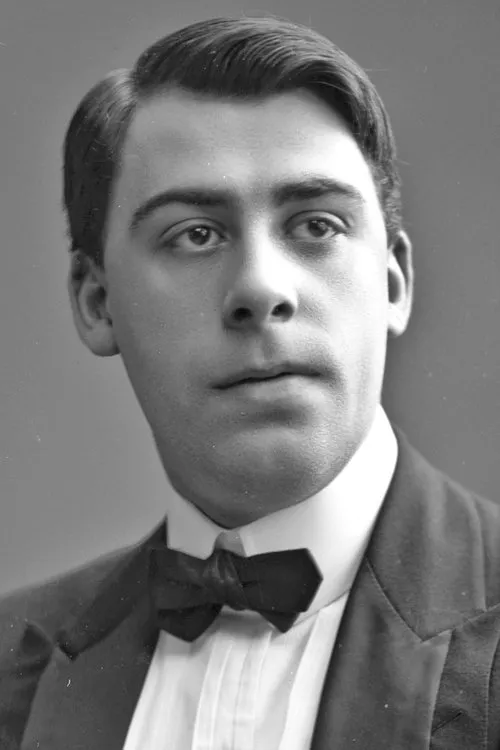 Carl Johannesson interpretando a 