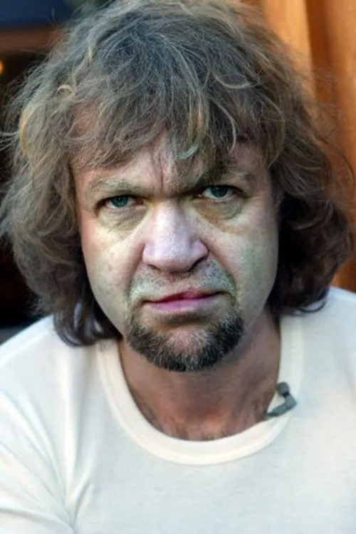 Carl-Mar Møller en su biografía y filmografía