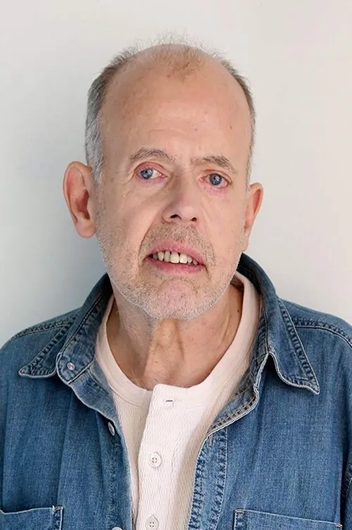 Christopher Dietrick ha trabajado con Carl Paul Ezold Jr. en 1 ocasiones