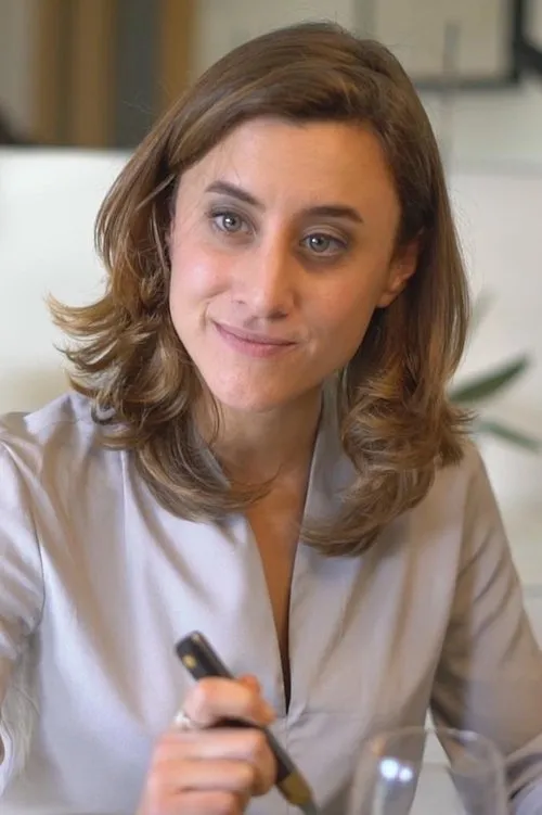 Carla Berrocal interpretando a 