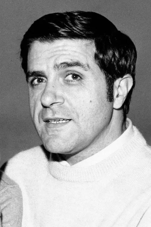 Aldo Giuffrè ha trabajado con Carlo Giuffrè en 10 ocasiones